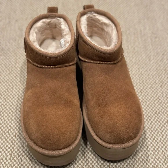 UGG Classic Ultra Mini platform boots in chestnut